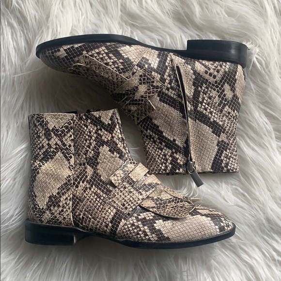 ASOS design flat leather snakeskin bootie cream - Picture 4 of 9